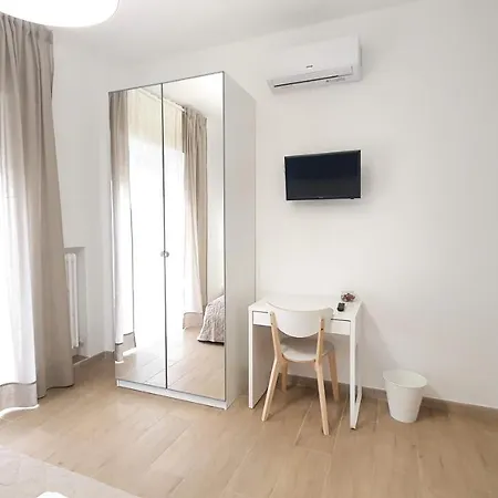 Πανσιόν Le Di Don Vito - Policlinico