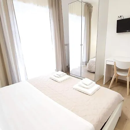 Le Di Don Vito - Policlinico Πανσιόν