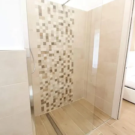 Le Di Don Vito - Policlinico Μπάρι