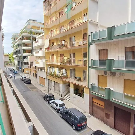 Le Di Don Vito - Policlinico Guest house