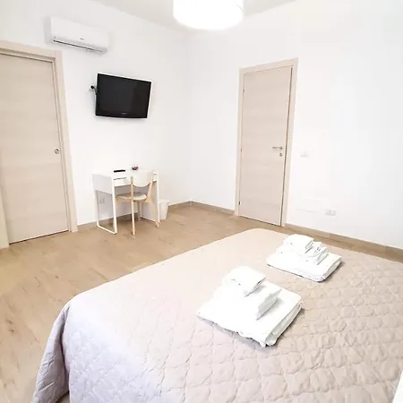 Le Di Don Vito - Policlinico Πανσιόν